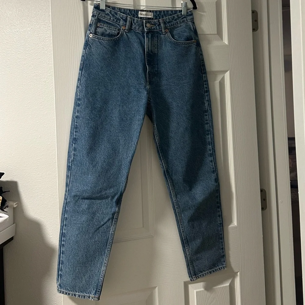 Zara Blue Mom Jeans Size 6